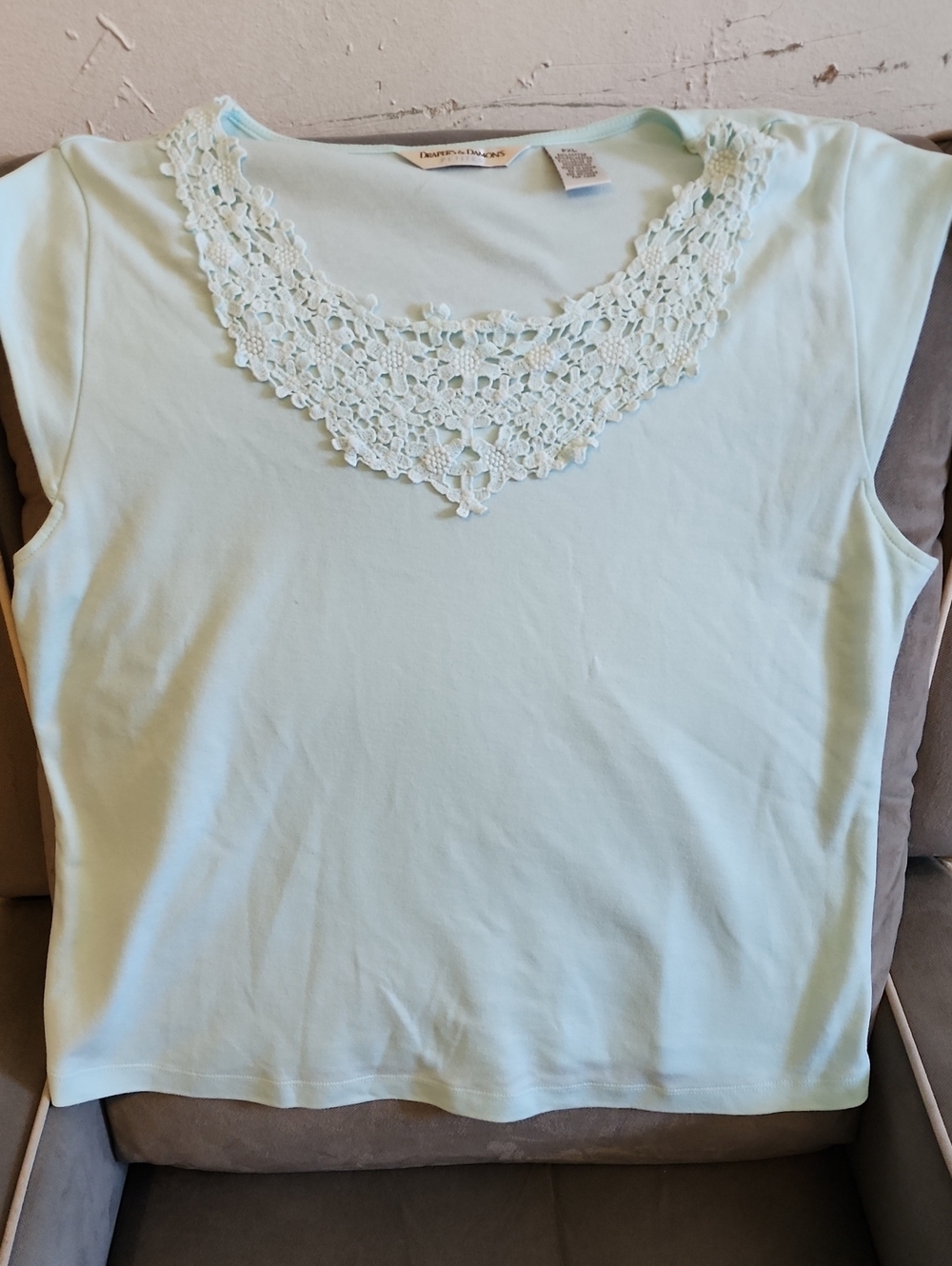 Drapers & Damons Crochet Trim Short Sleeve Top - Pale Mint